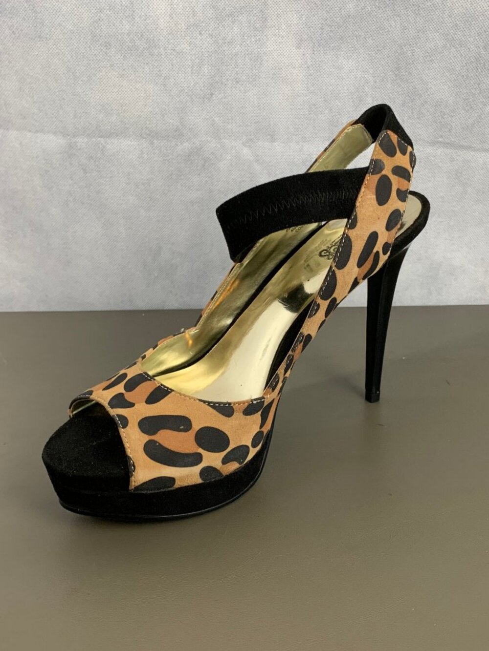 Carlos Santana Women's Cosette Platform Dress Sandals, Leopard Black Multi, 9M